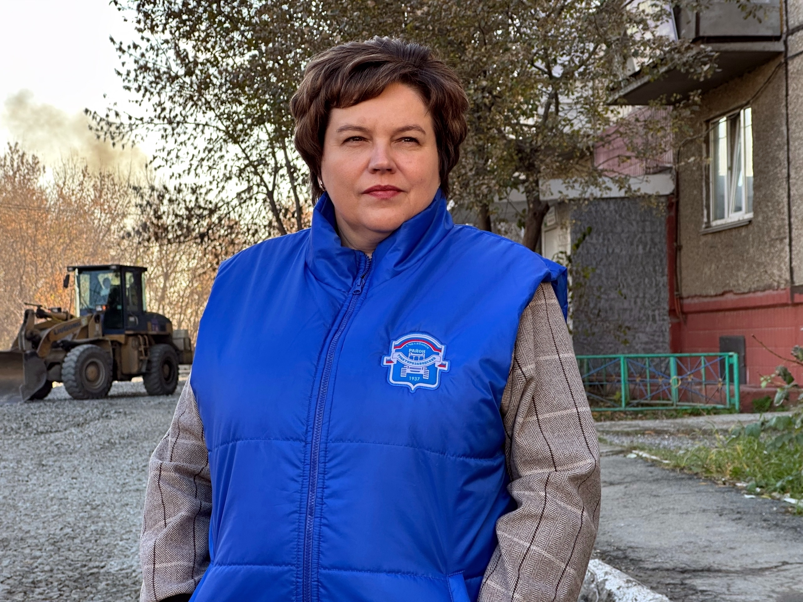 Глава Администрации Тракторозаводского района Татьяна Букреева проверила ход работ по ремонту проезда Глава Администрации Тракторозаводского района Татьяна Букреева проверила ход работ по ремонту проезда