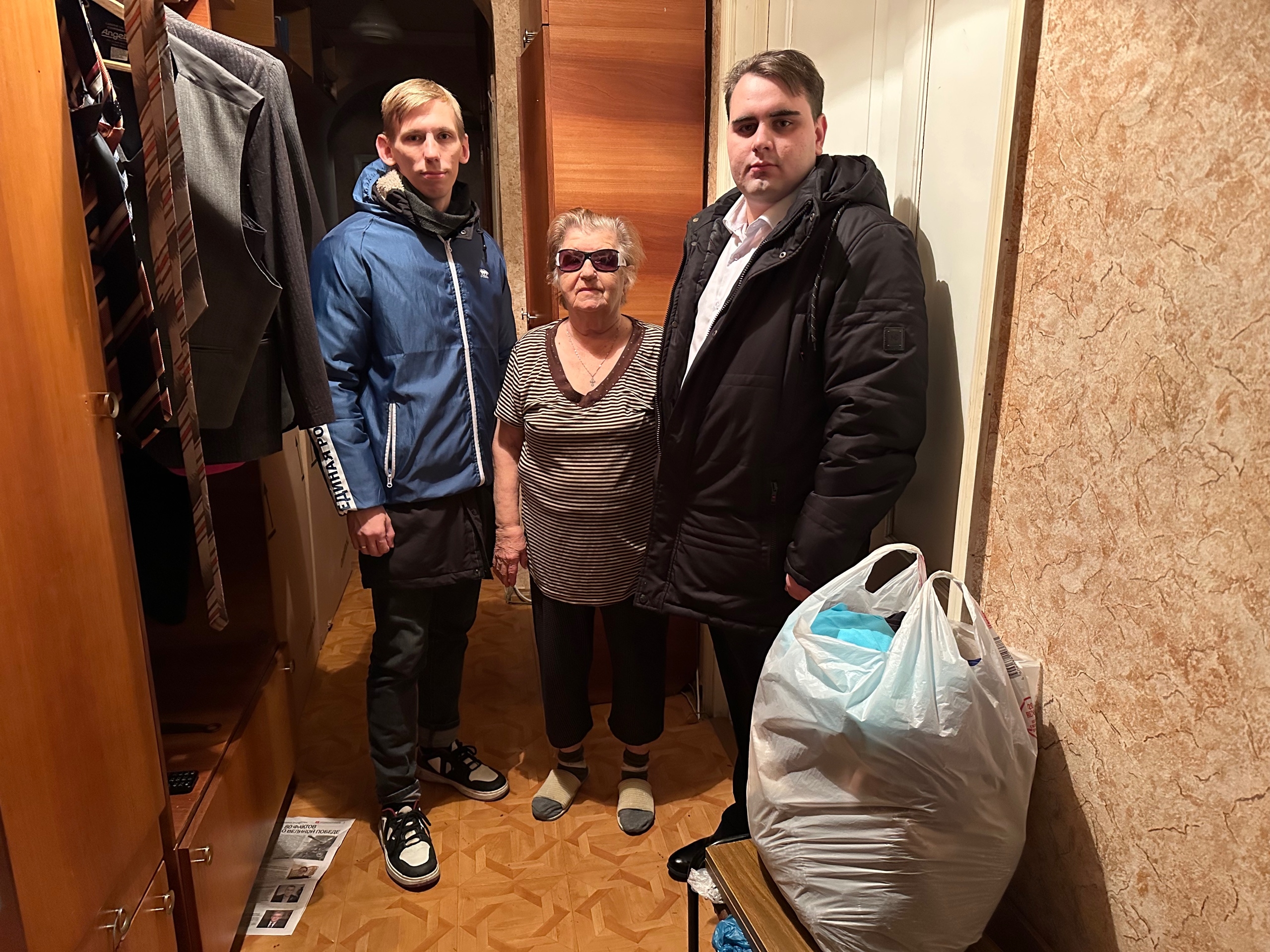 90-летняя жительница Тракторозаводского района передала гуманитарную помощь для жителей освобожденных территорий