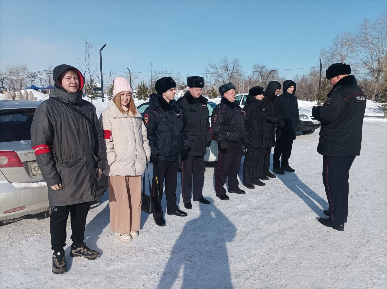 Улицы Тракторозаводского района продолжают патрулировать народные дружинники