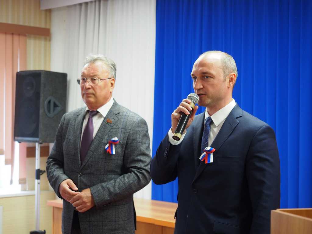  В Администрации Тракторозаводского района состоялся праздничный прием, посвященный Дню России