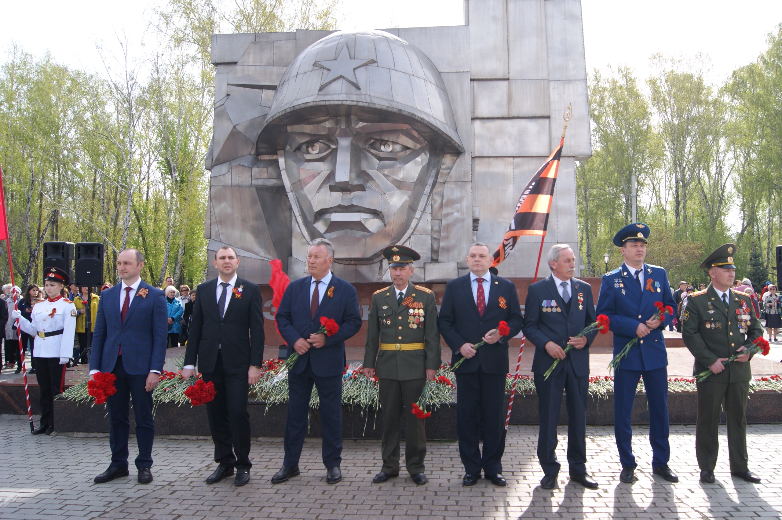 9 мая в парке "Сад Победы" состоялся традиционный митинг, посвященный Дню Победы!