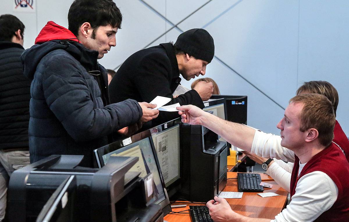 ﻿﻿Отдел по вопросам миграции Отдела полиции Тракторозаводского района г.Челябинска сообщает о том, что иностранные граждане теперь могут заранее спланировать время посещения ведомства