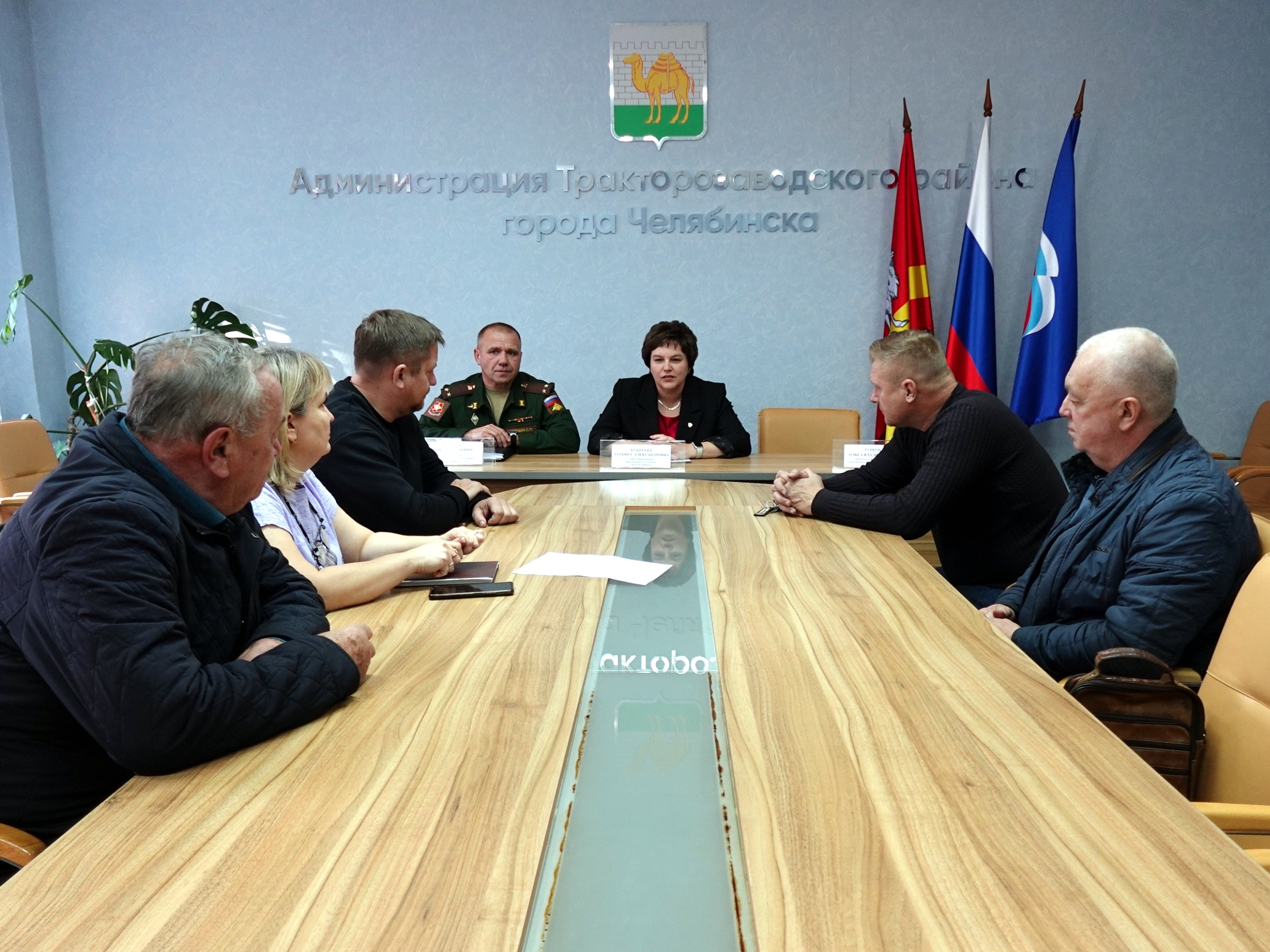 Глава Администрации Тракторозаводского района Татьяна Букреева встретилась с председателями районных СНТ, где обсудили ключевые вопросы безопасности