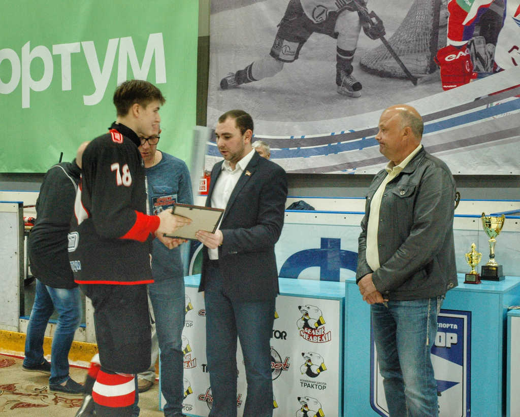 В Тракторозаводском районе состоялсяVII турнир по хоккею  памяти Александра Калянина