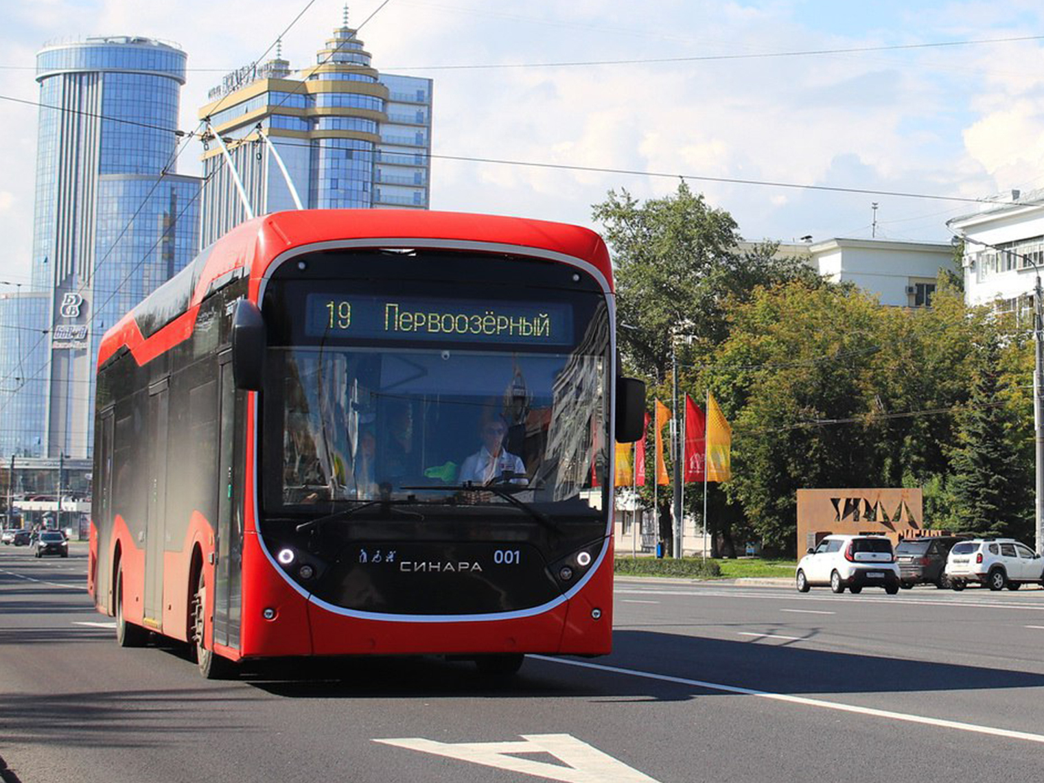 В Челябинске запустили «Троллейбус Победы» - социальный проект учеников лицея № 120
