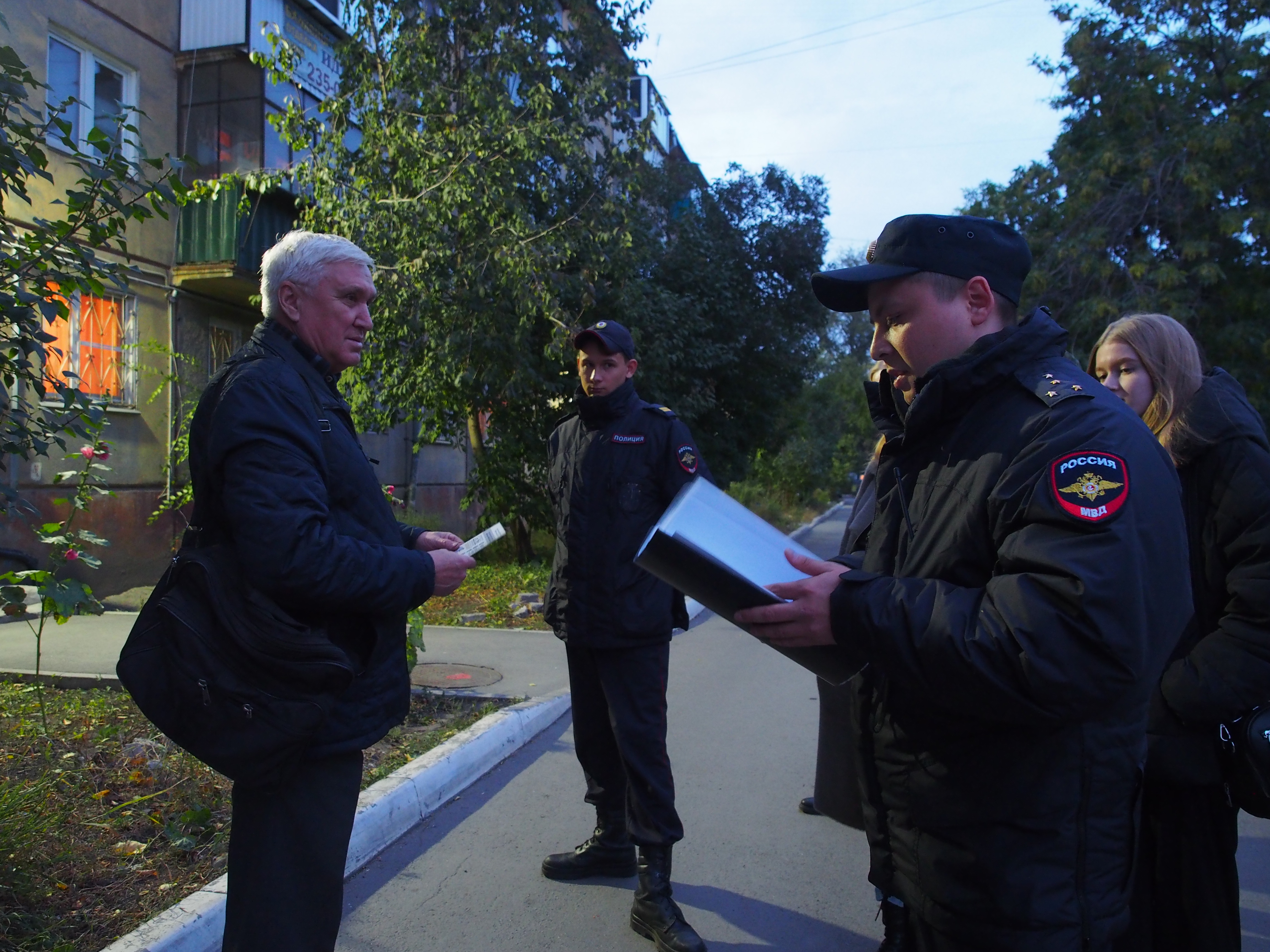 16 сентября на территории Тракторозаводского района были выведены специальные патрульные группы по профилактике и пресечении административных правонарушений